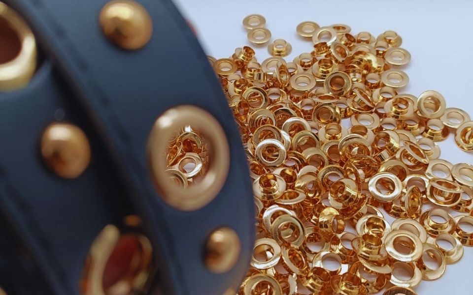 Remaches, ojaletes y broches de Luce Herrajes